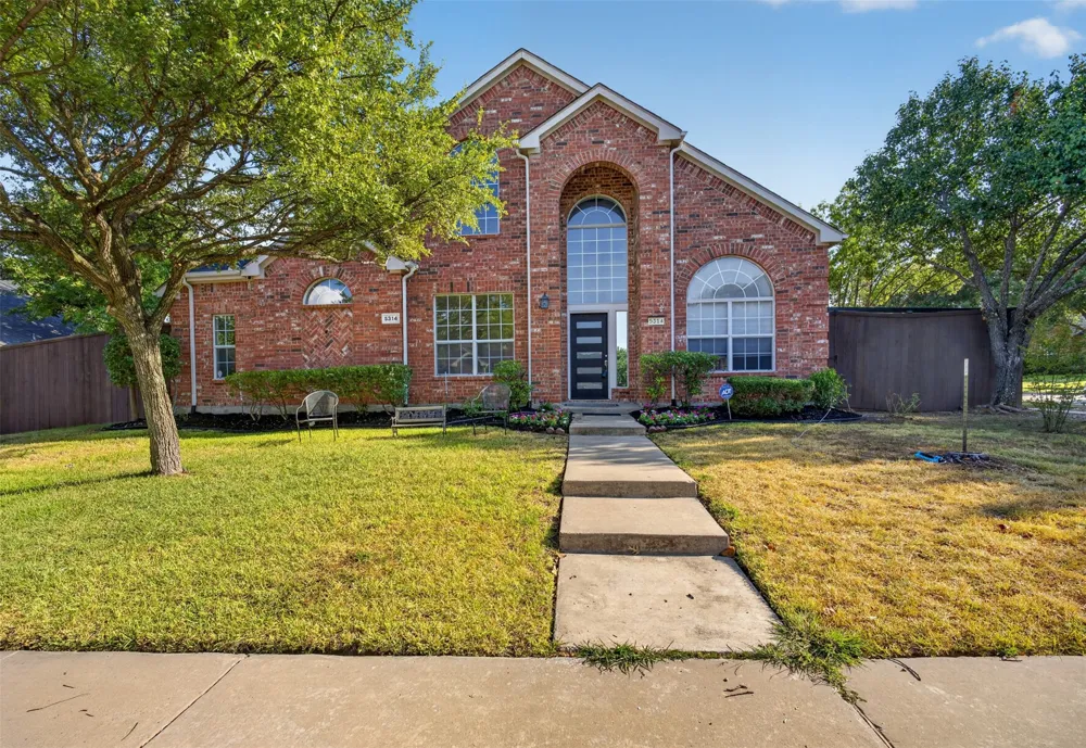 5314 Somerset Drive Rowlett, TX 75089