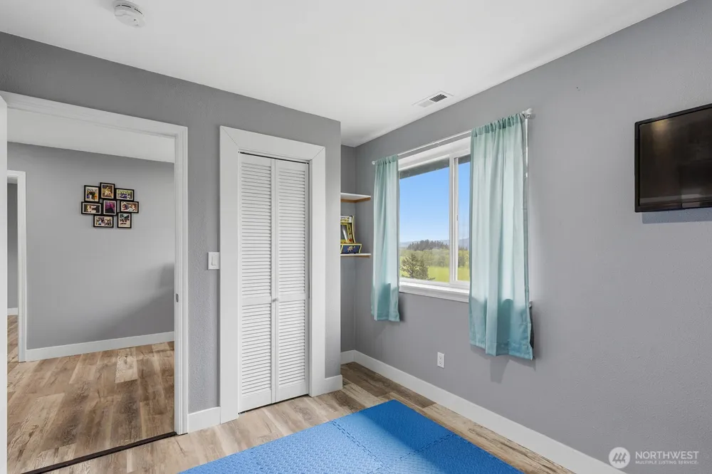 72 Bluff Road Kelso, WA 98626