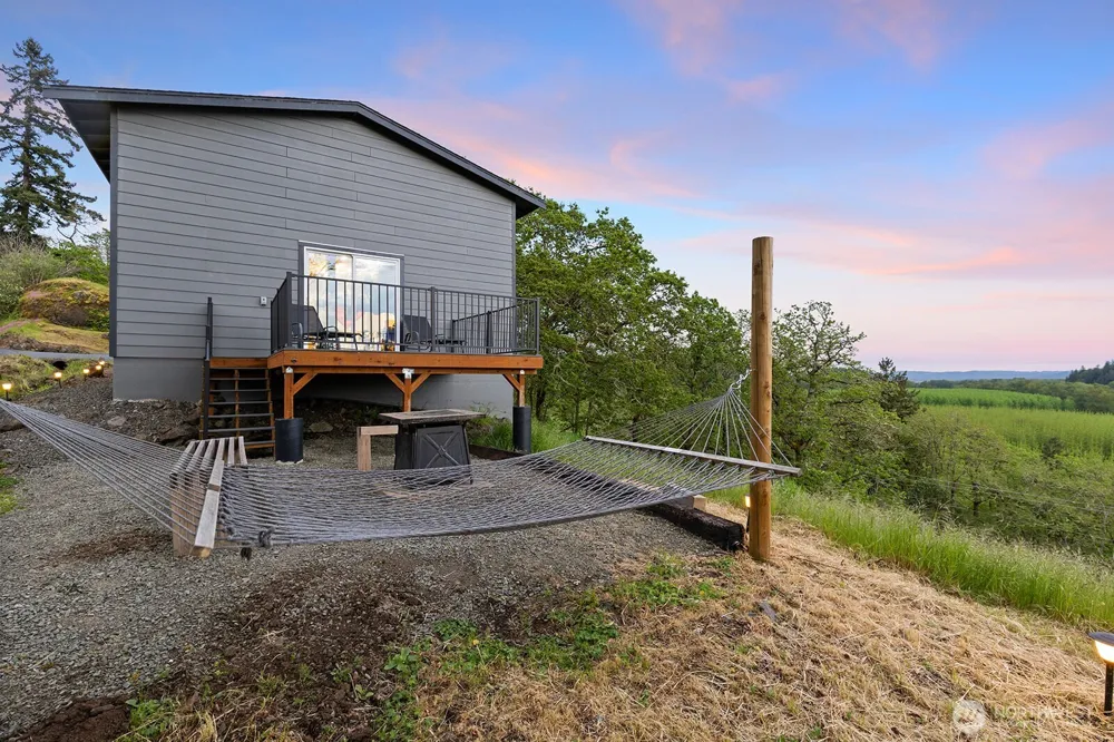 72 Bluff Road Kelso, WA 98626