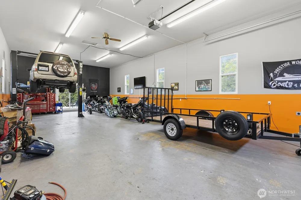 72 Bluff Road Kelso, WA 98626