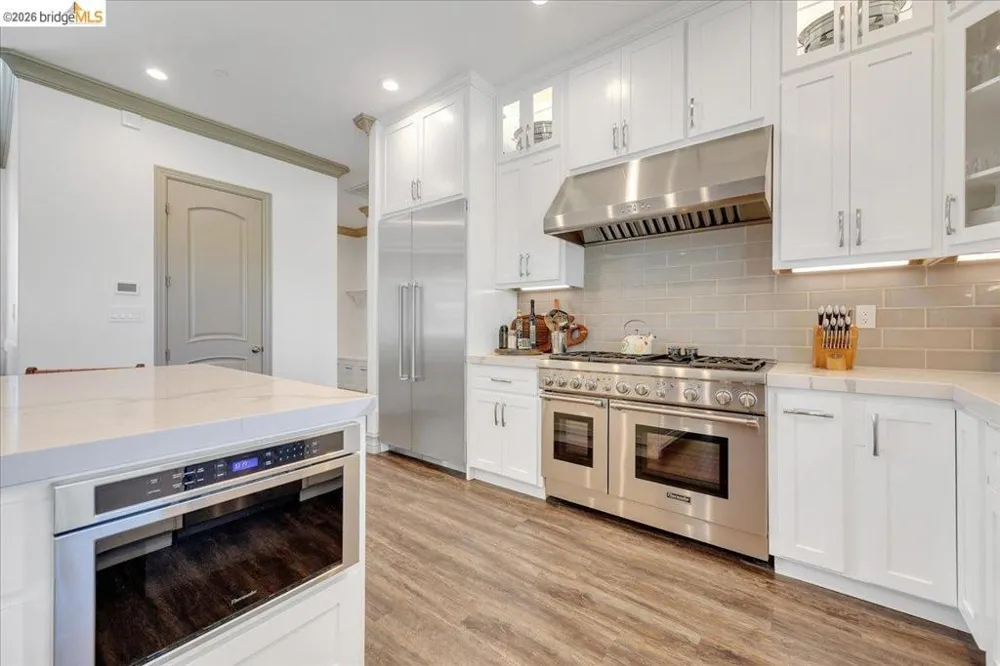 1976 Oak Creek Copperopolis, CA 95228
