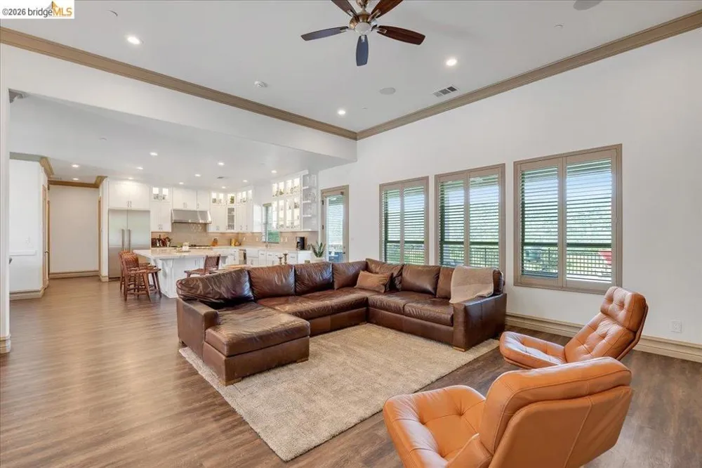 1976 Oak Creek Copperopolis, CA 95228