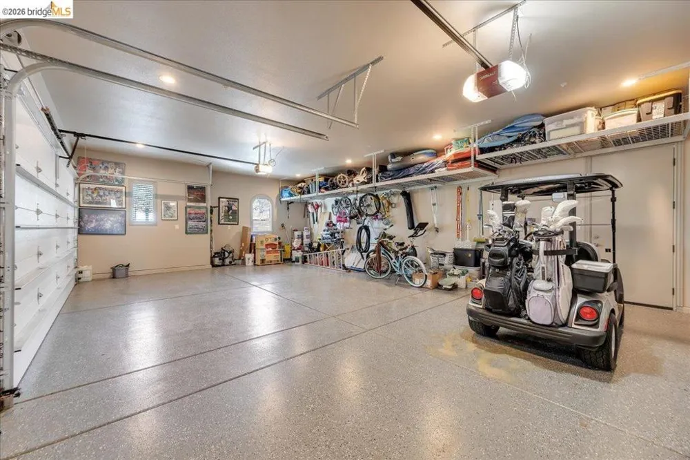 1976 Oak Creek Copperopolis, CA 95228