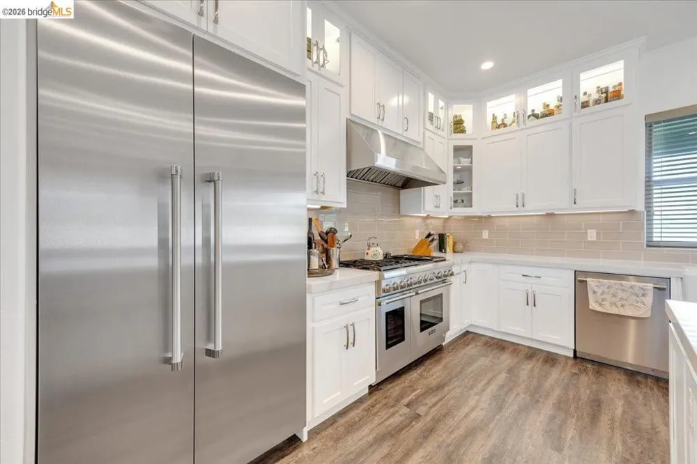 1976 Oak Creek Copperopolis, CA 95228