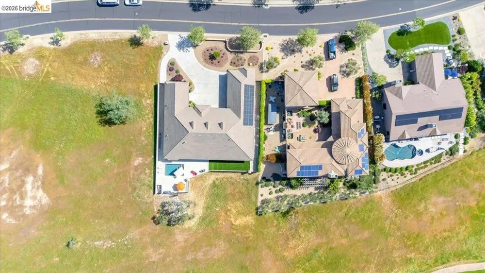 1976 Oak Creek Copperopolis, CA 95228
