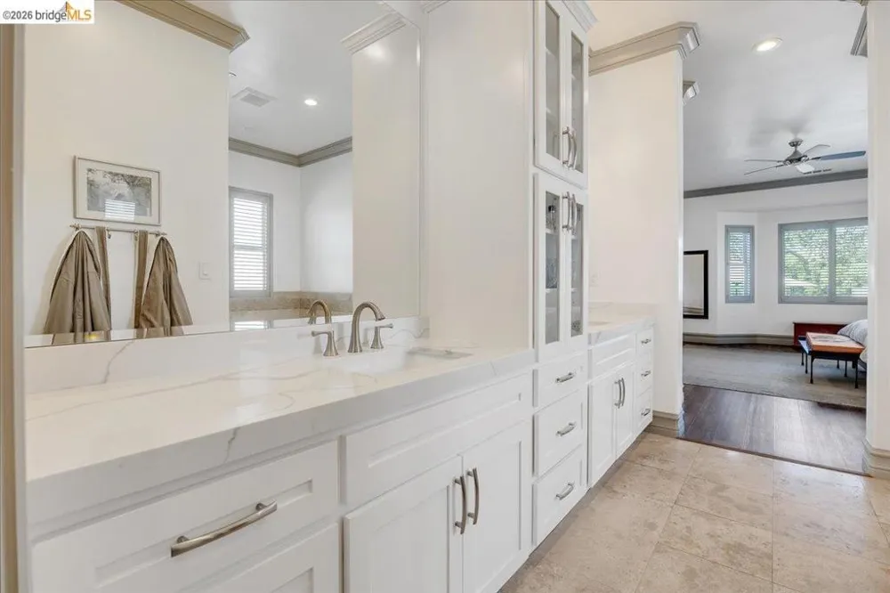 1976 Oak Creek Copperopolis, CA 95228