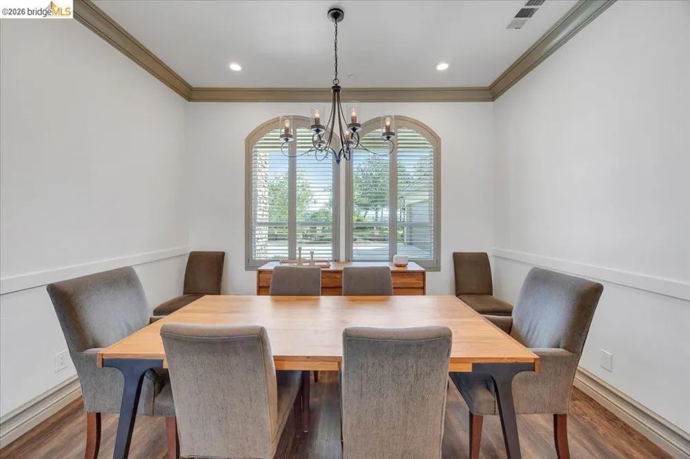1976 Oak Creek Copperopolis, CA 95228