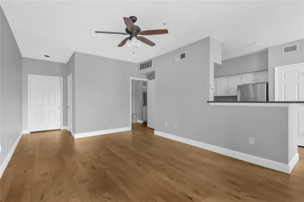 2010 E PALM AVE #15306 Tampa, FL 33605