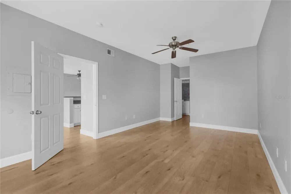 2010 E PALM AVE #15306 Tampa, FL 33605