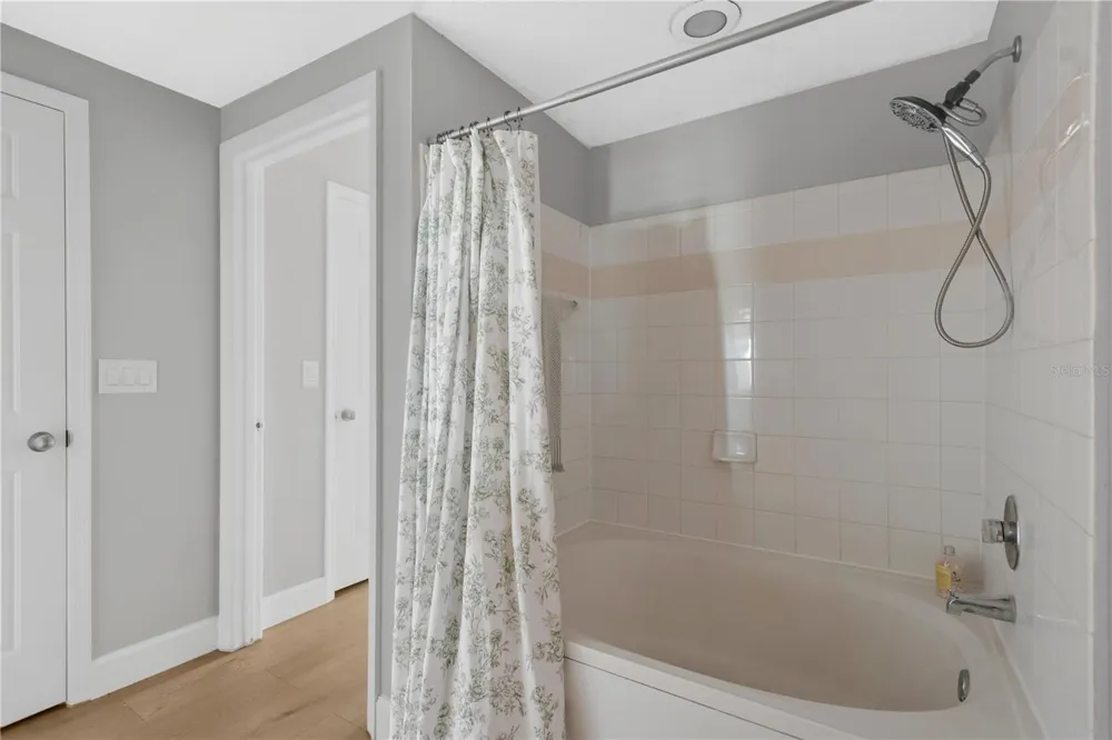 2010 E PALM AVE #15306 Tampa, FL 33605