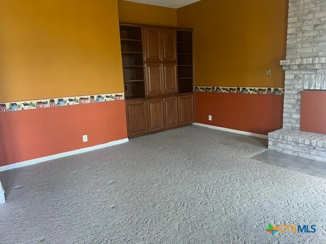 4612 County Road 117 Floresville, TX 78114
