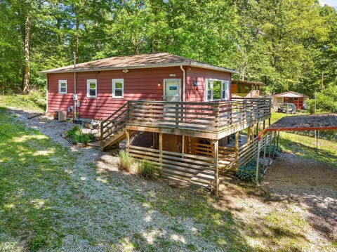 11107 Dogwood Lane