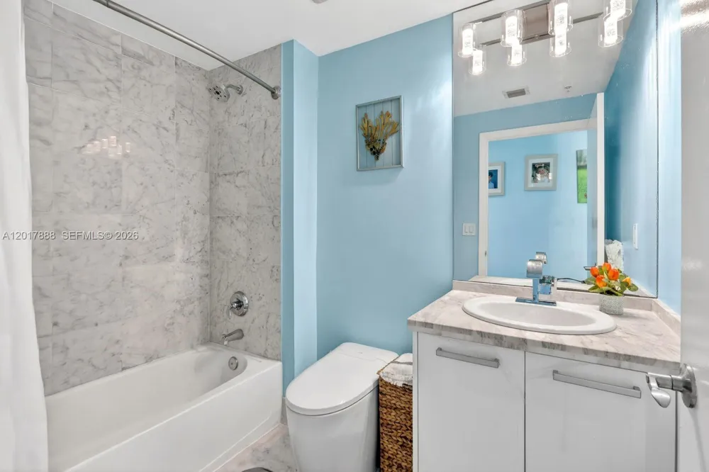 244 Biscayne Blvd #3602 Miami, FL 33132