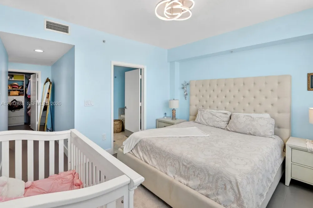 244 Biscayne Blvd #3602 Miami, FL 33132