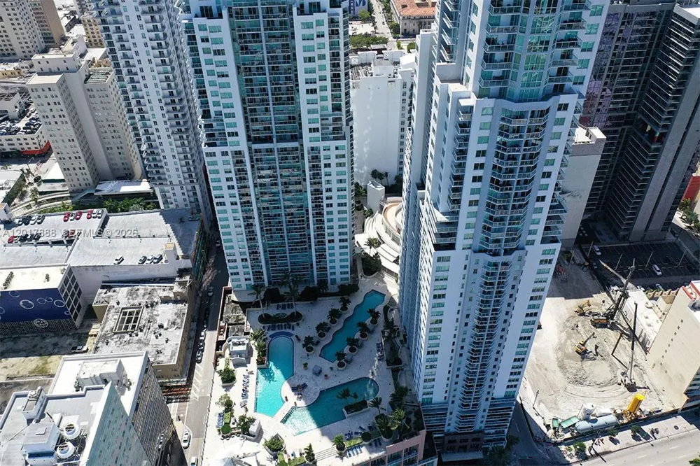 244 Biscayne Blvd #3602 Miami, FL 33132