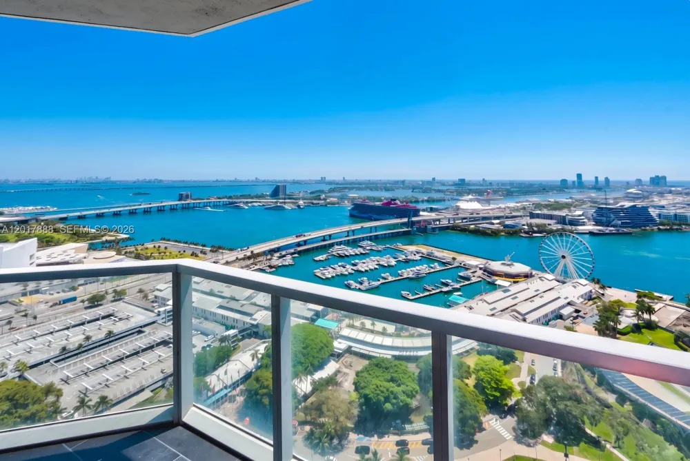 244 Biscayne Blvd #3602 Miami, FL 33132