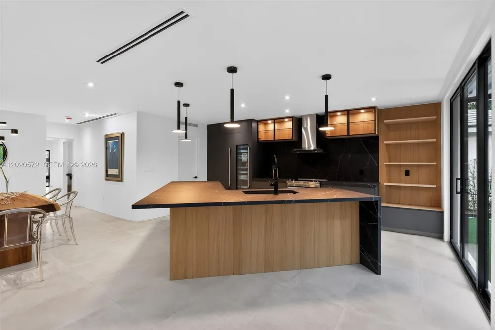 439 Hardee Rd Coral Gables, FL 33146