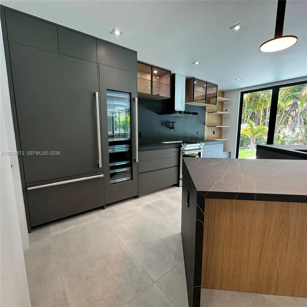 439 Hardee Rd Coral Gables, FL 33146