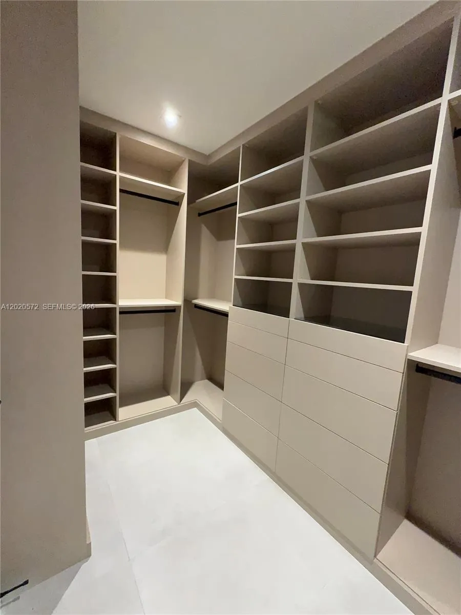 439 Hardee Rd Coral Gables, FL 33146