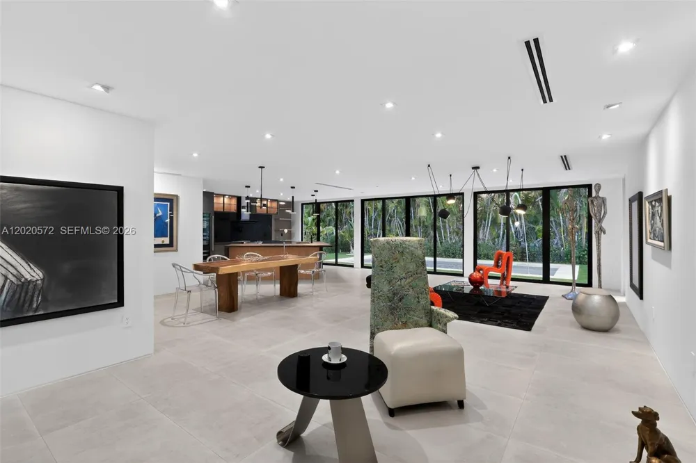 439 Hardee Rd Coral Gables, FL 33146