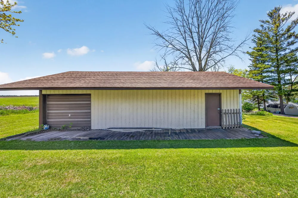 19380 E Chippewa Drive Rodney, MI 49342