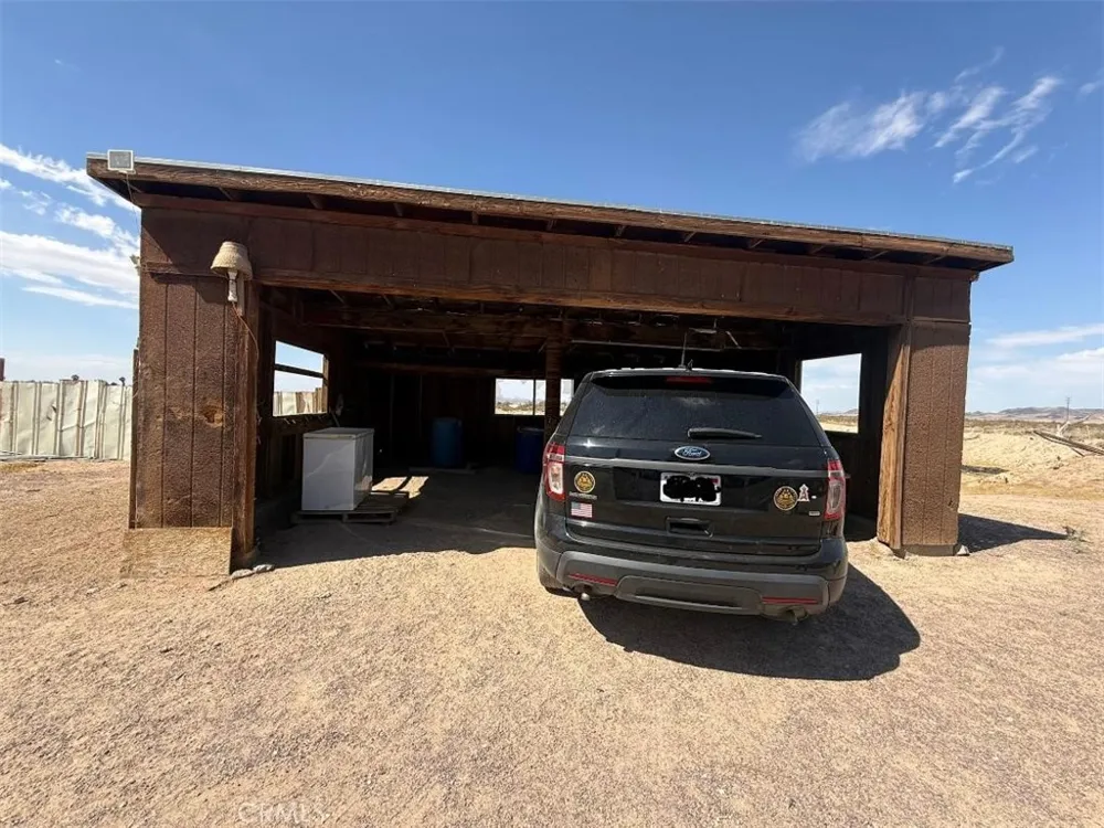 35030 Harvard Newberry Springs, CA 92365
