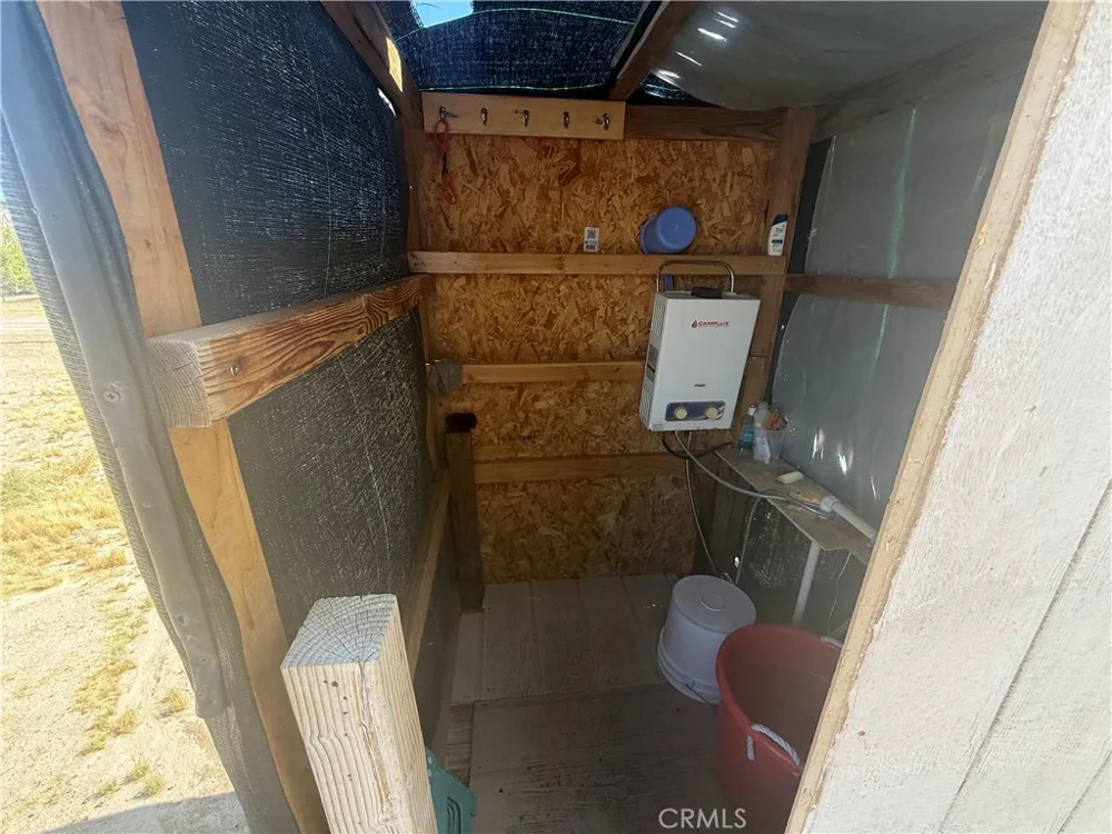 35030 Harvard Newberry Springs, CA 92365