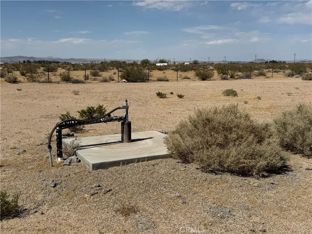 35030 Harvard Newberry Springs, CA 92365