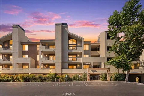 5535 Canoga #332