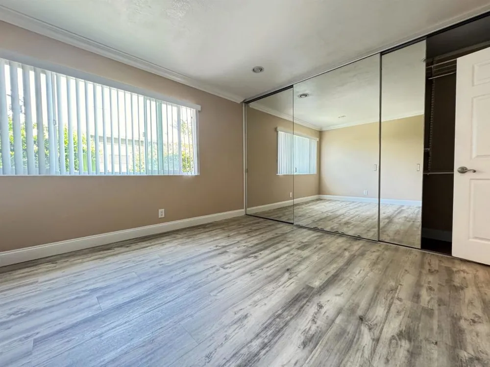 8520 Via Mallorca #J La Jolla, CA 92037