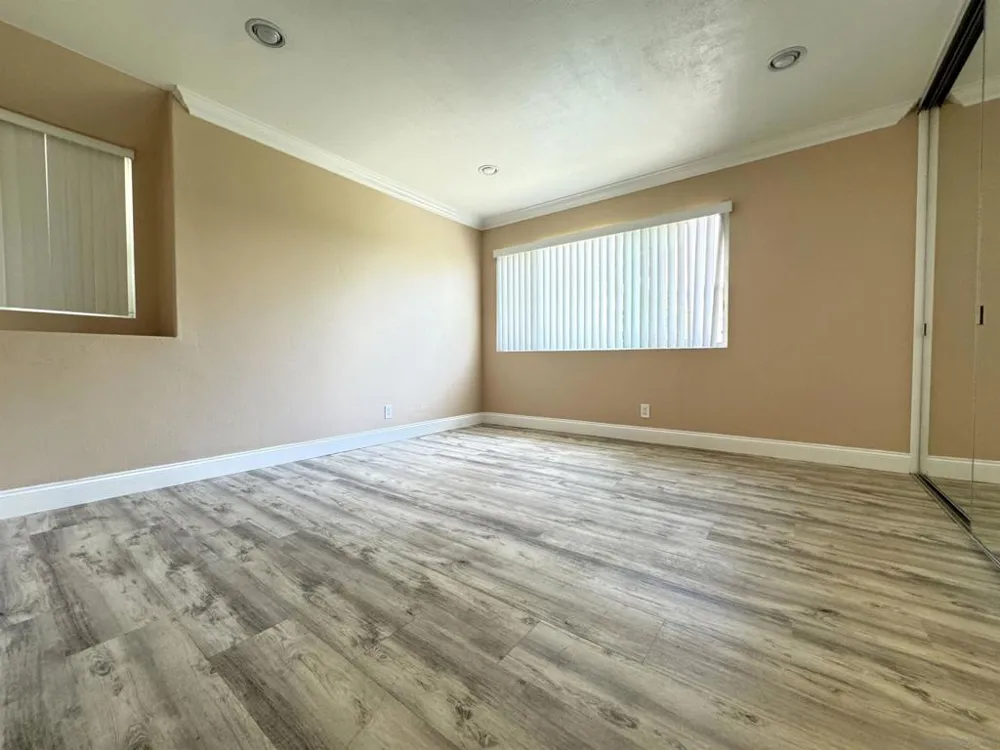 8520 Via Mallorca #J La Jolla, CA 92037