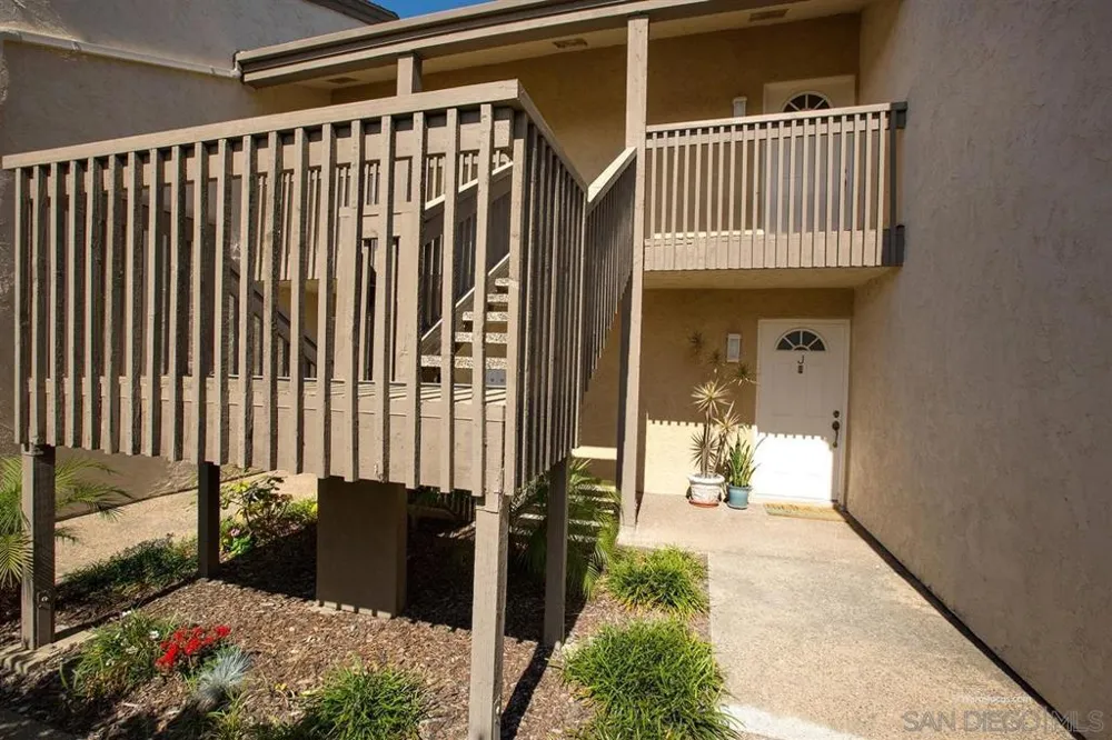 8520 Via Mallorca #J La Jolla, CA 92037