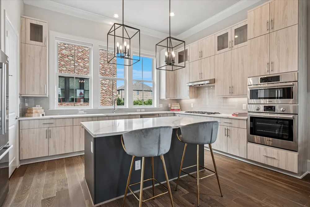 14953 Holly Street Addison, TX 75001