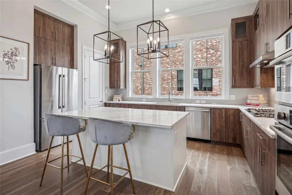 14953 Holly Street Addison, TX 75001