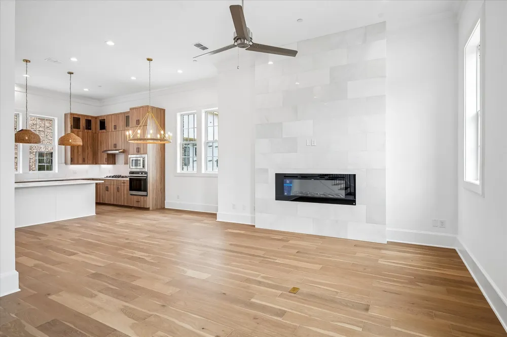 14953 Holly Street Addison, TX 75001