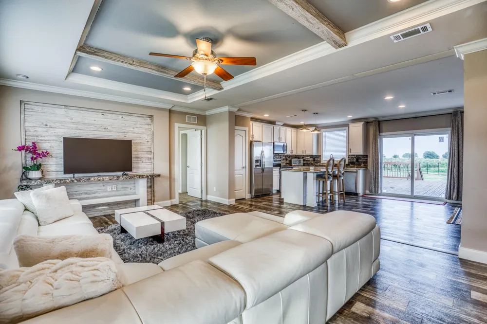 3575 County Road 271 Moulton, TX 77975