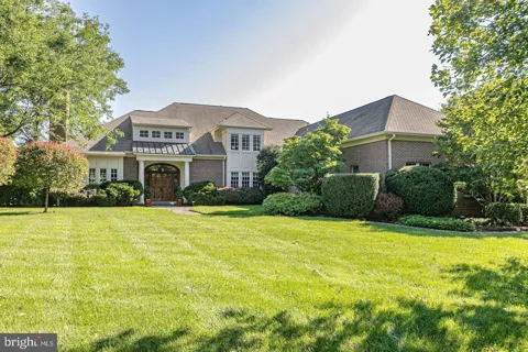 51 GRASMERE WAY