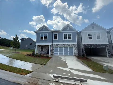 352 Lakeside Court