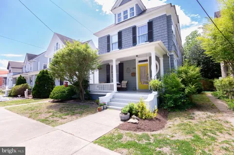 606 LOCUST STREET
