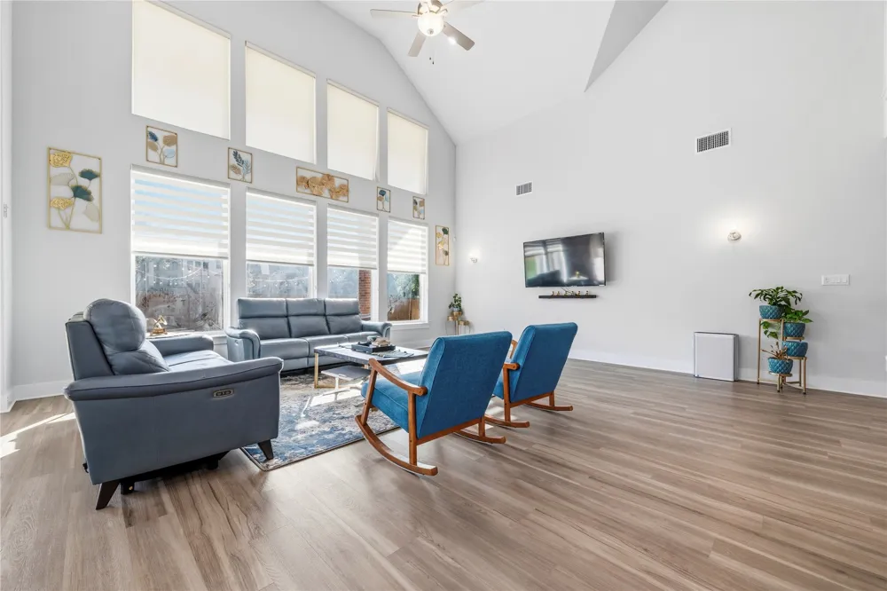 105 AUTUMN OAK WAY Georgetown, TX 78628