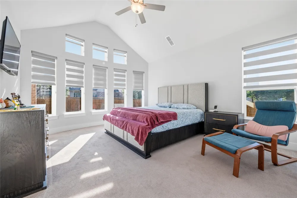 105 AUTUMN OAK WAY Georgetown, TX 78628