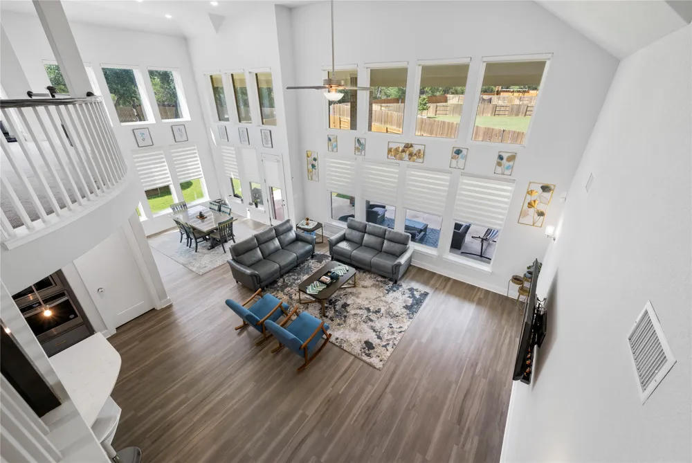 105 AUTUMN OAK WAY Georgetown, TX 78628