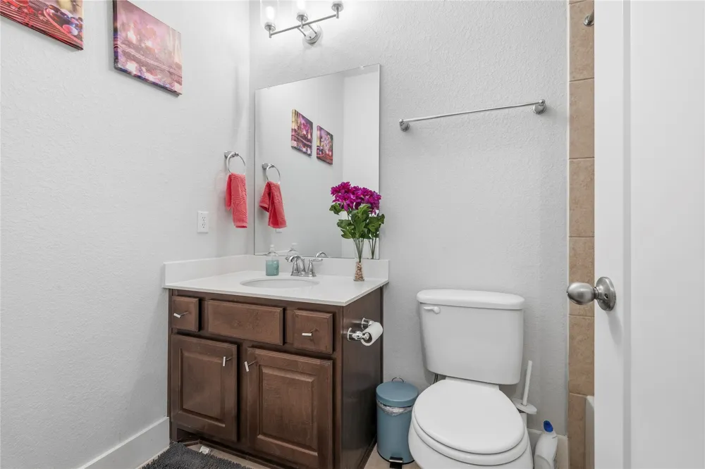 105 AUTUMN OAK WAY Georgetown, TX 78628