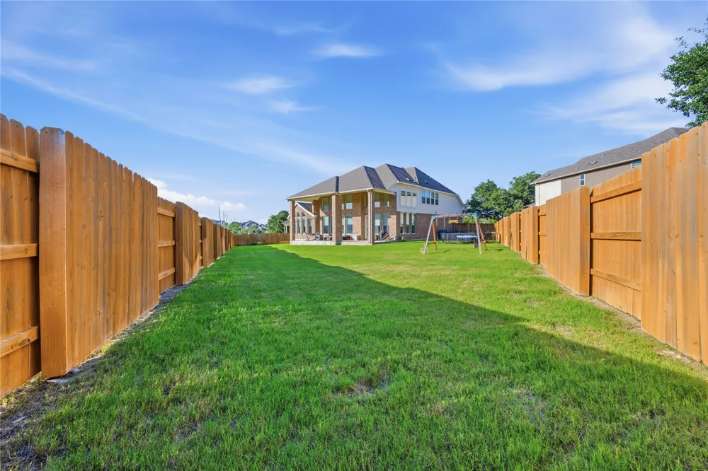105 AUTUMN OAK WAY Georgetown, TX 78628
