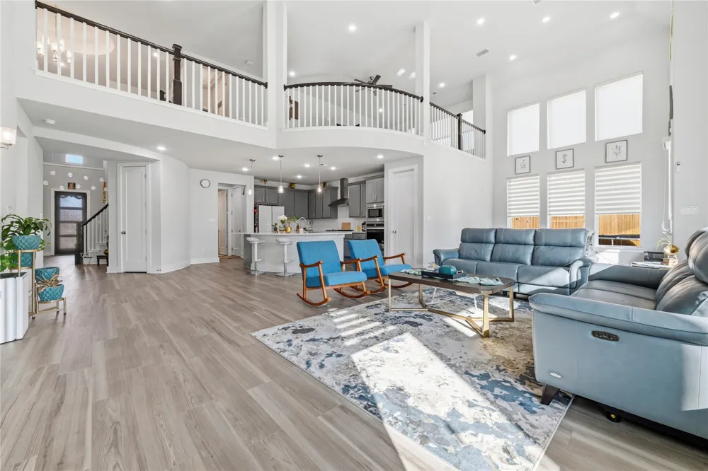 105 AUTUMN OAK WAY Georgetown, TX 78628