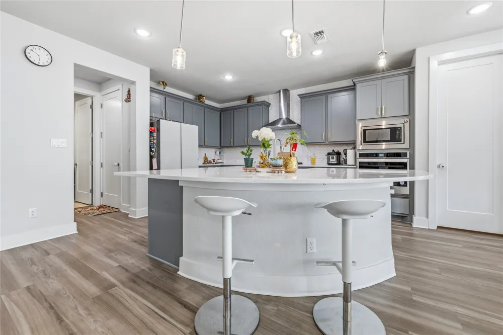 105 AUTUMN OAK WAY Georgetown, TX 78628
