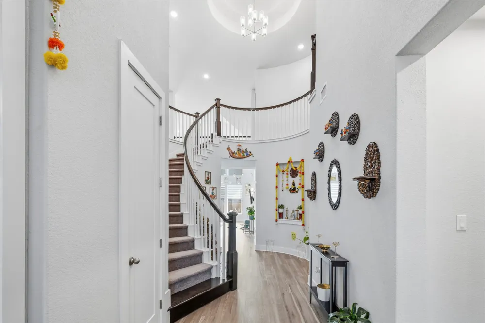 105 AUTUMN OAK WAY Georgetown, TX 78628
