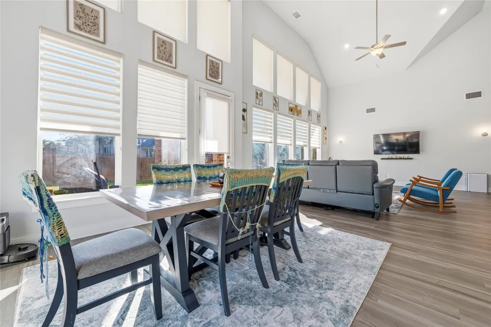 105 AUTUMN OAK WAY Georgetown, TX 78628
