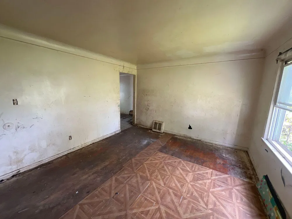 7839 Clayburn Street Detroit, MI 48228