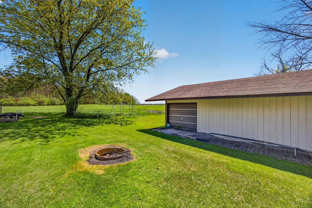 19380 E Chippewa Drive Chippewa Township, MI 49342